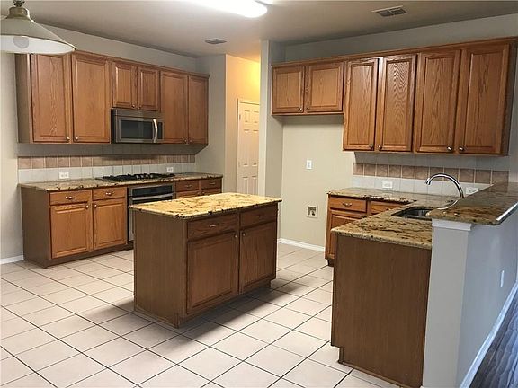 5th image of 4424 Caledonia Creek Ln