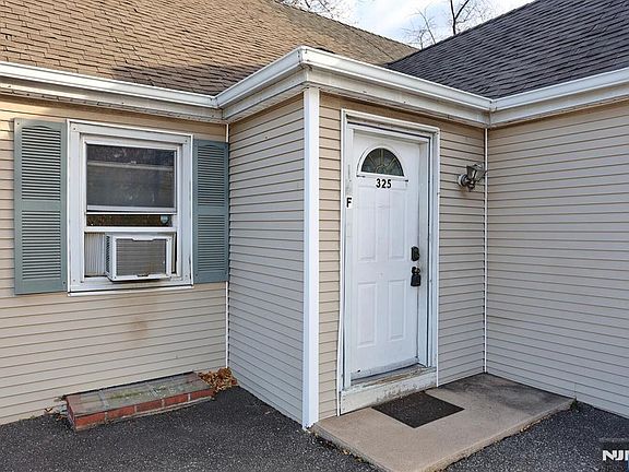 2nd image of 325 New Bridge Rd