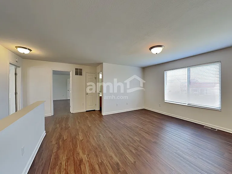6718 Waverly Park — Photo 10