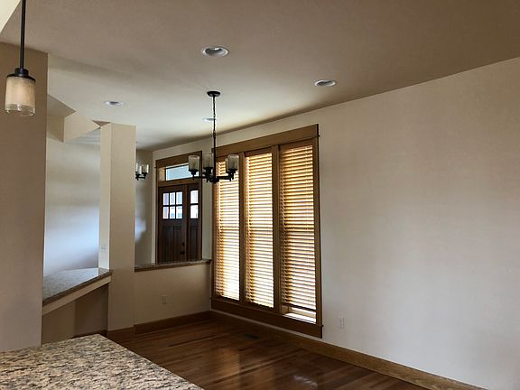 4th image of 5455 Glenkirk Dr