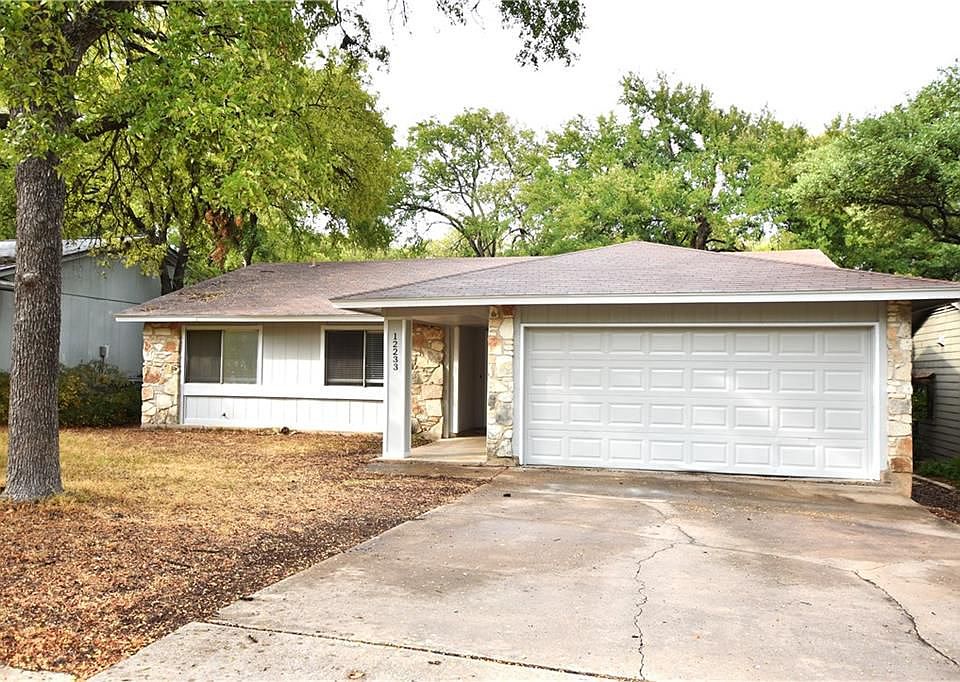1st image of 12233 Forsythe Dr