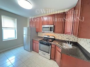 92-94 W 34th St #4A, Bayonne, NJ 07002