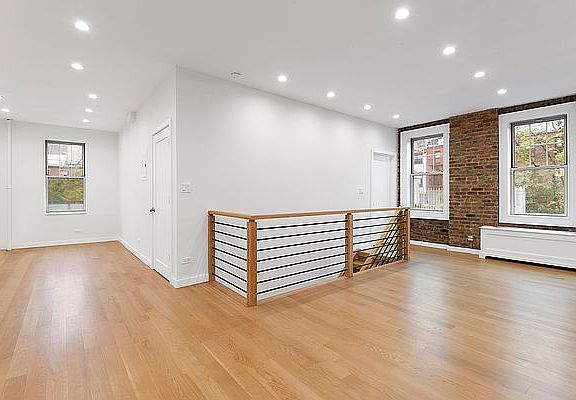 3rd image of 99 Joralemon St #4D