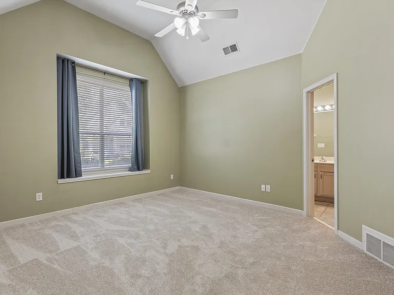1425 Island Town Dr — Photo 15