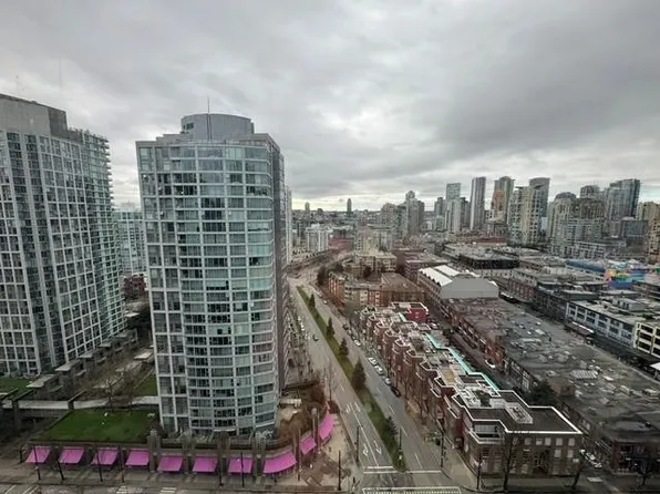 950 Cambie St #2204, Vancouver, BC V6B 5X5
