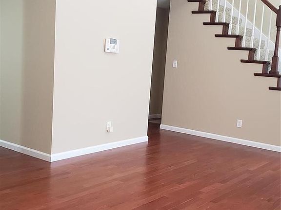 4th image of 10 Cabanne Townhome Dr