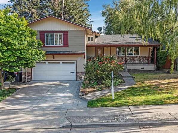 4773 Hillside Dr, Castro Valley, CA 94546