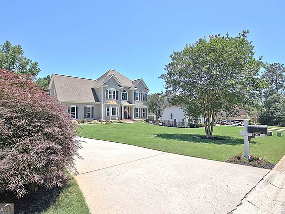 3rd image of 104 Cadmium Ct