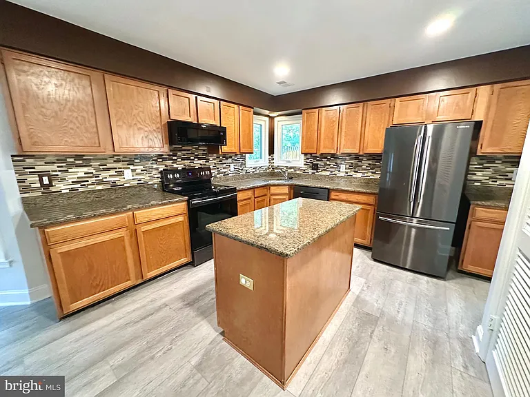7827 Bold Lion Ln — Photo 12