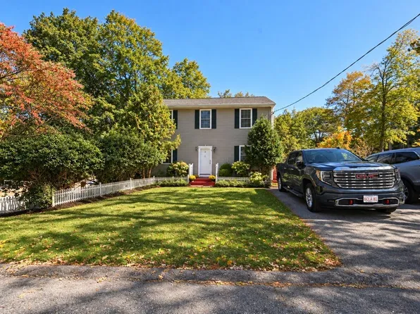 10 Watch St, Leicester, MA 01524