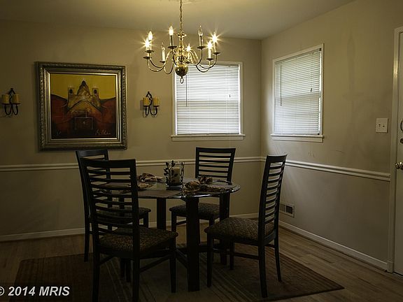3rd image of 1811 Mount Pleasant Dr