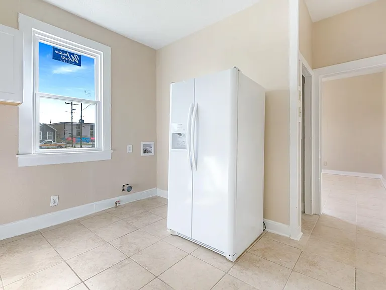 8821 Cohn St — Photo 8