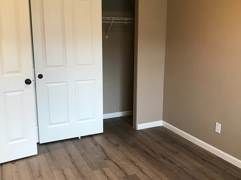 3077 NW Boxelder Ave — Photo 3