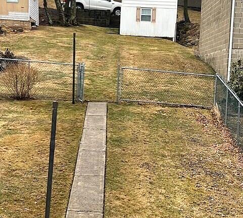 3rd image of 1674 Pulaski Ave