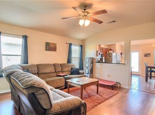 402 Goddard, Kyle, TX 78640