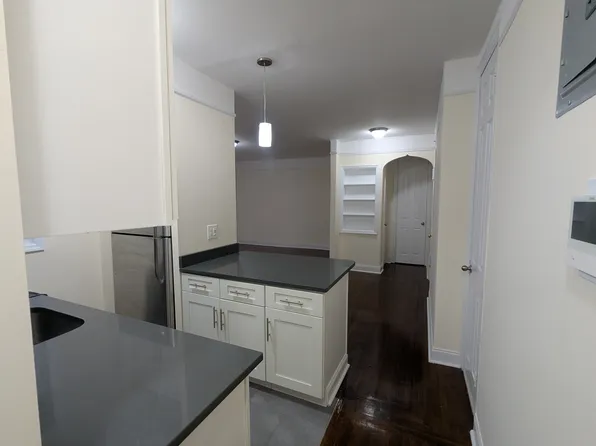 45 Kew Gardens Road image 1 of 11