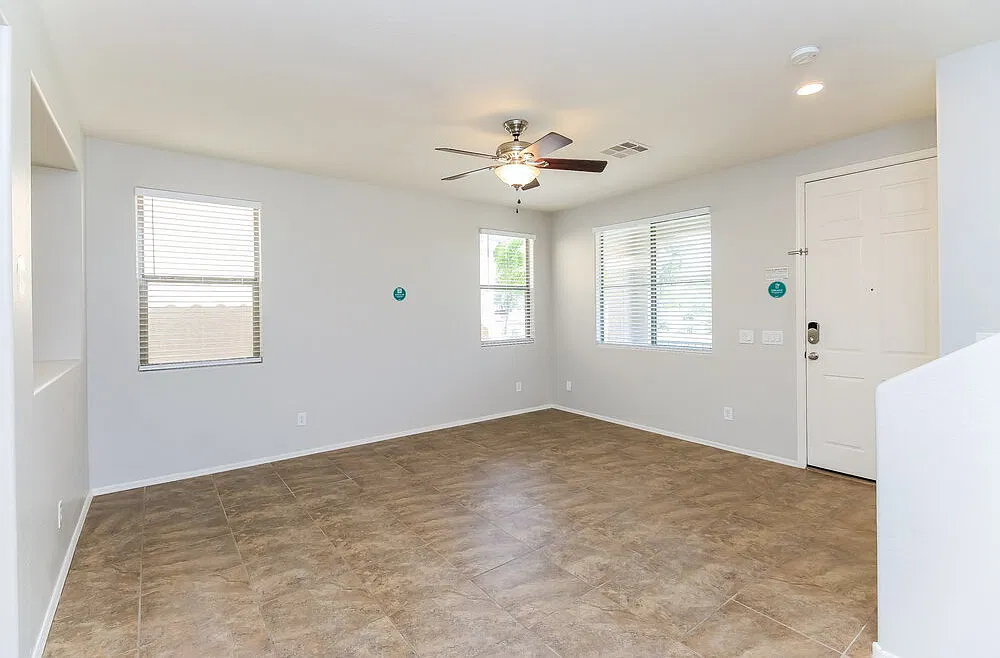3 bed, 2.5 bath, 1564 sqft, $2,325 — Photo 4