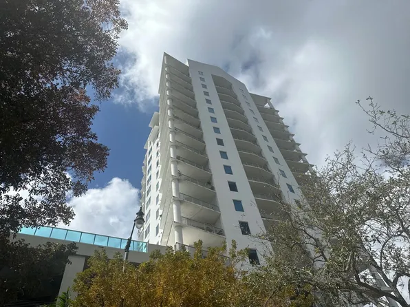 10 SW South River Dr, Miami, FL 33130