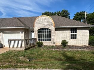 1909 S 18th Ave, Ozark, MO 65721