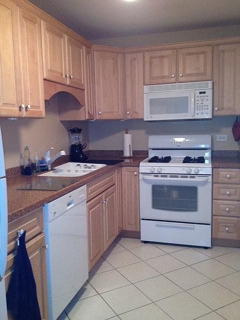 1st image of 205 W Miner St APT 205