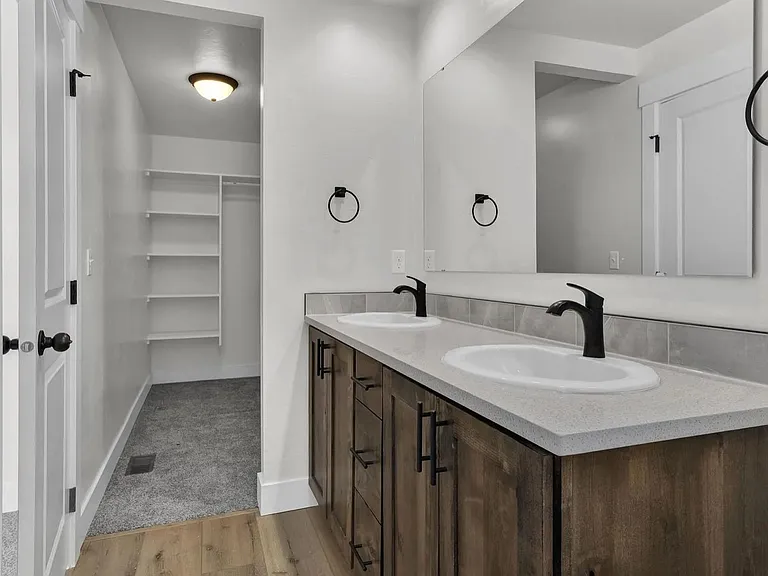 750 Pilot St #750 — Photo 10
