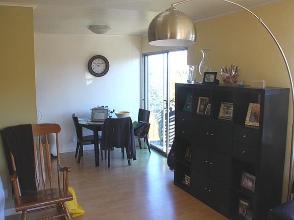 2nd image of 2140 20th St #4