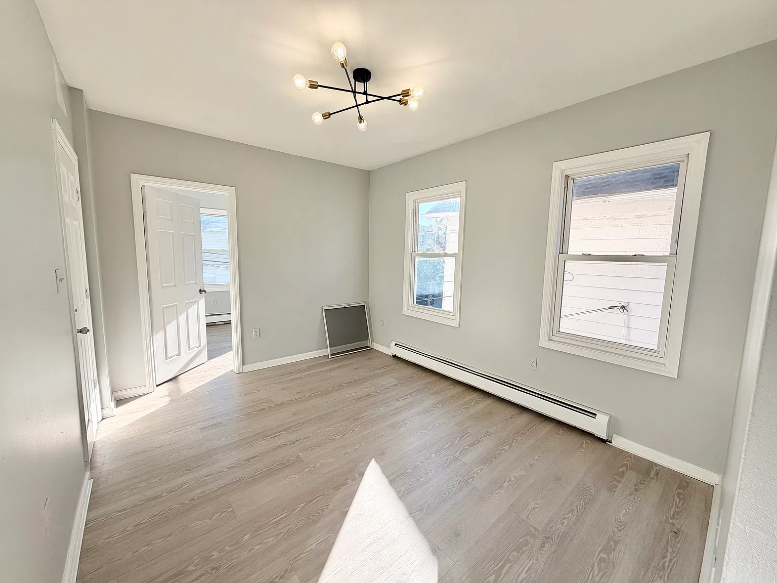 3 bed, $2,395 — Photo 3