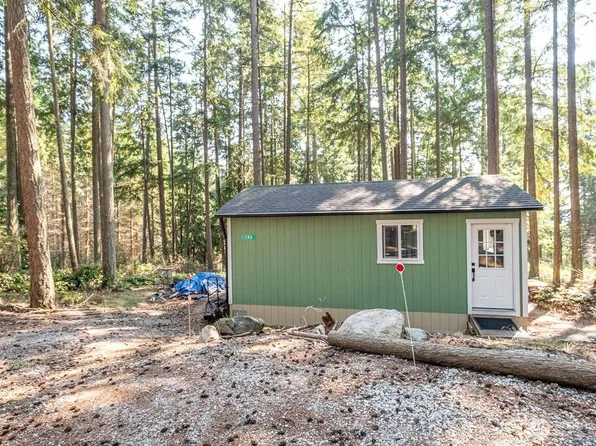 142 E Henni Road, Oak Harbor, WA 98277