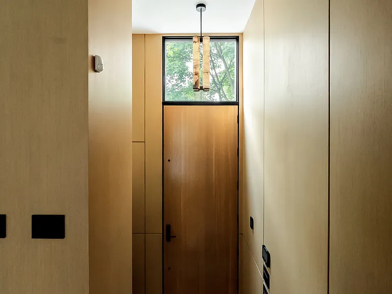 126 Sherwood Ave — Photo 4