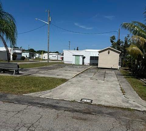 3rd image of 2023 St Lucie Blvd, Unit 30
