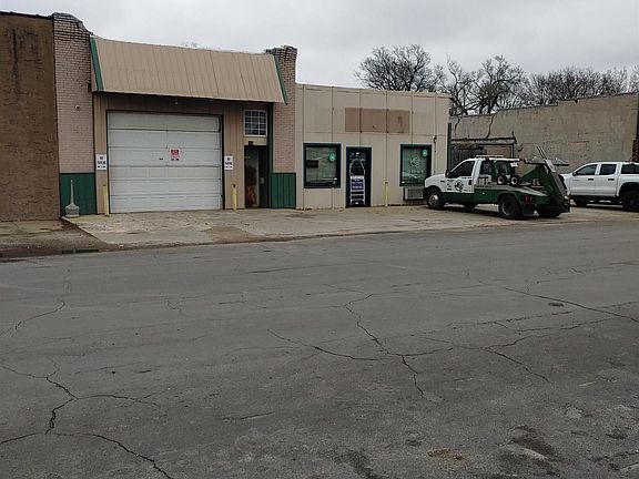 2nd image of 203 E Front St