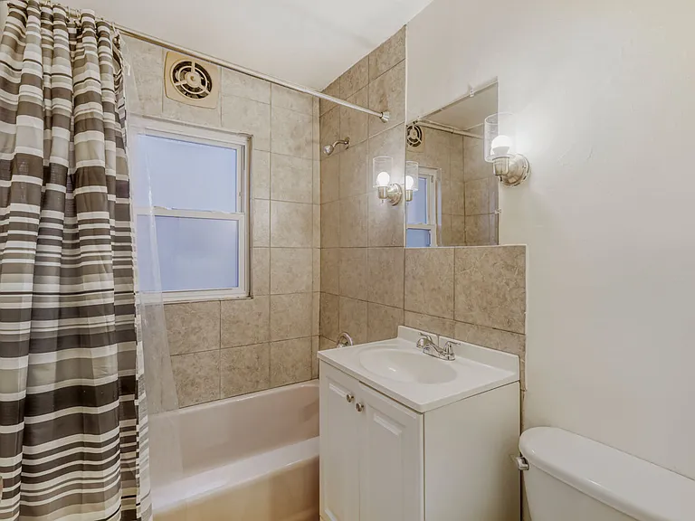 3317 Jackson St #1 — Photo 13
