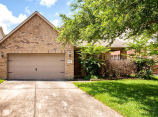 1073 Misty Cliff Dr, Dickinson, TX 77539