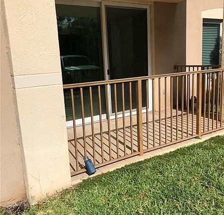 2nd image of 1307 Villa Cir #1307