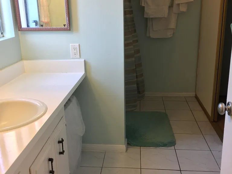 303 E 9th St #303 — Photo 11