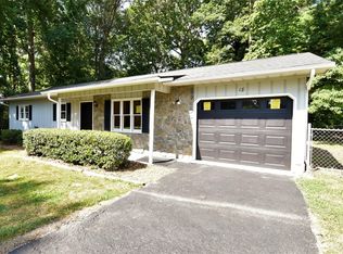 18 Stoney Nob Dr, Hendersonville, NC 28792