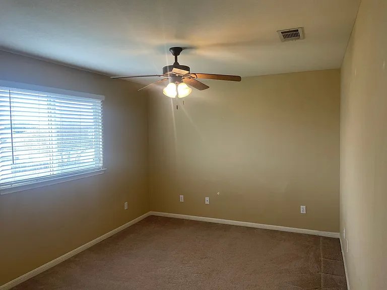 7707 Bridgepointe Dr — Photo 13