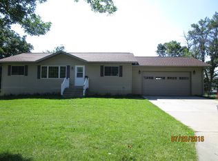402 Quarry St, Baraboo, WI 53913