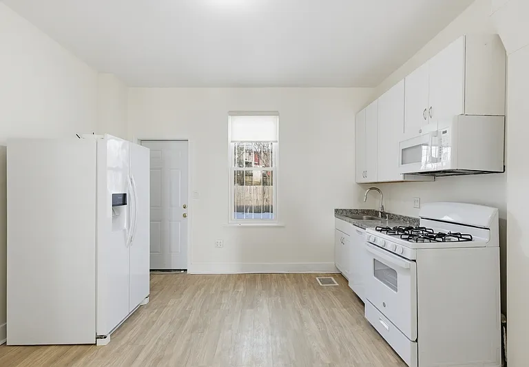 2540 Frederick Ave — Photo 6