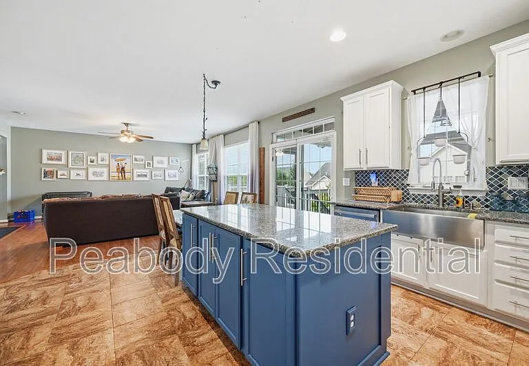 753 Bonnie Ridge Dr NE — Photo 3