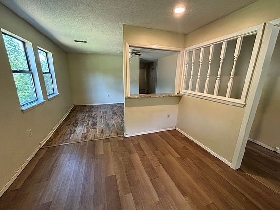 4th image of 406 Joplin Pl #D