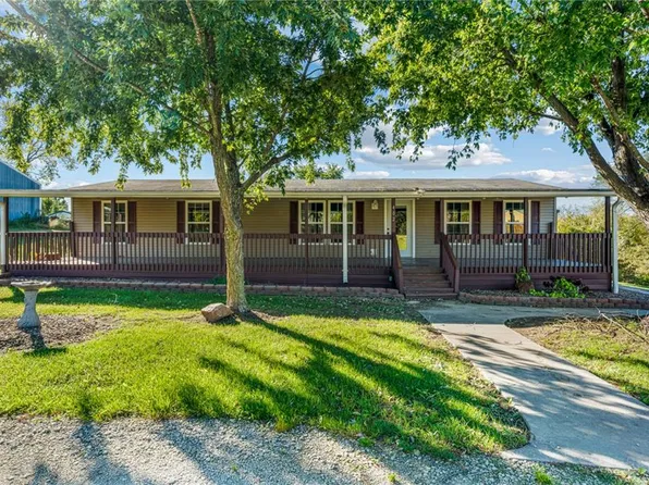 402 W Corrine St, Gallatin, MO 64640