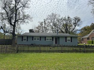 112 Roseland Dr, Vicksburg, MS 39180