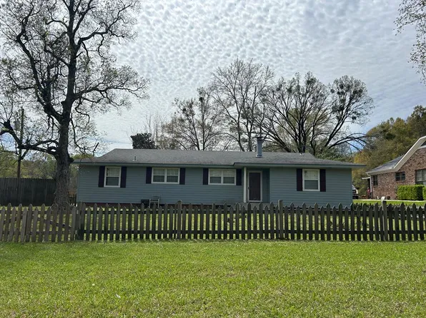 112 Roseland Dr, Vicksburg, MS 39180