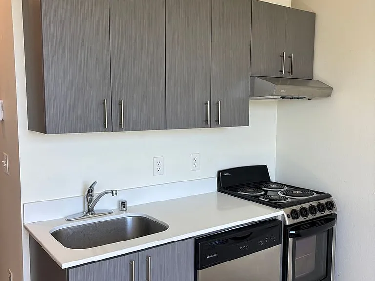 4801 Fauntleroy Apartments — Photo 67
