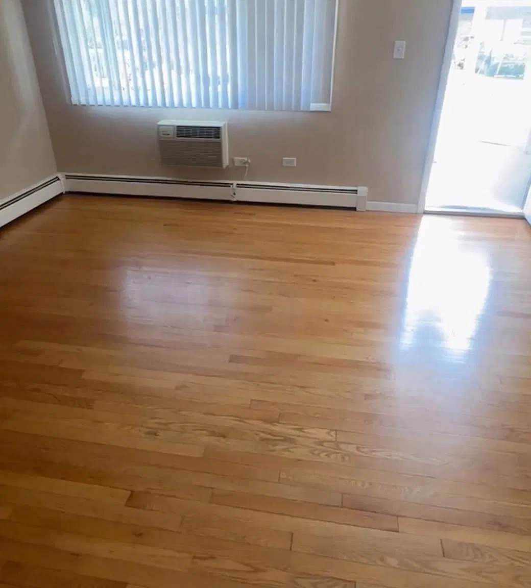 Studio, $995 — Photo 2