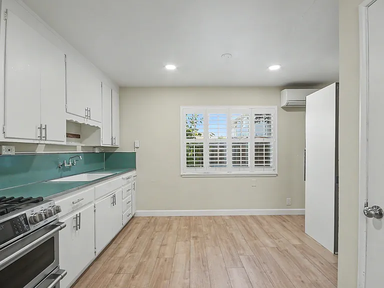 2839 Devonshire Ave — Photo 6