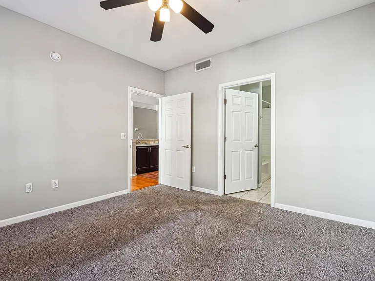 2700 Pine Tree Rd NE #1212 — Photo 12