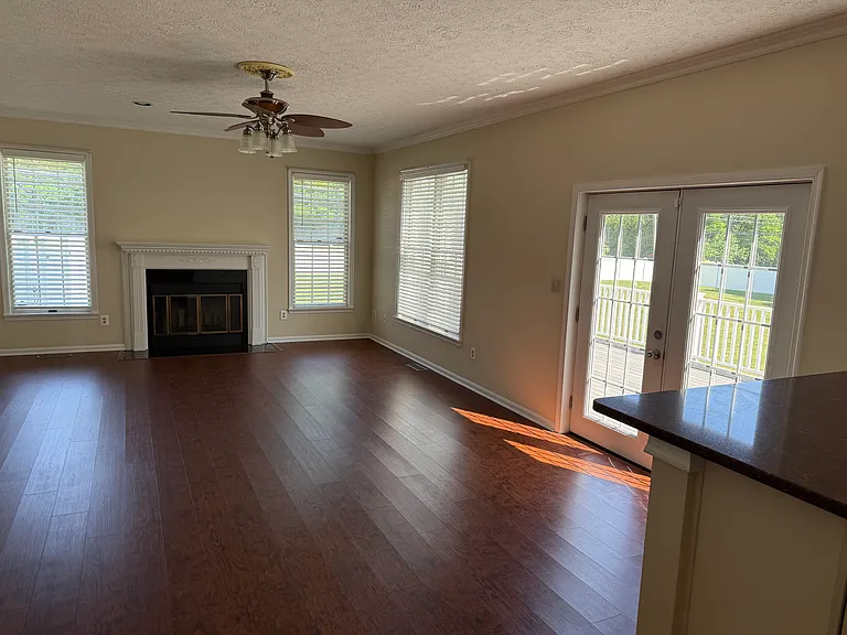 101 Tarks Ln — Photo 12