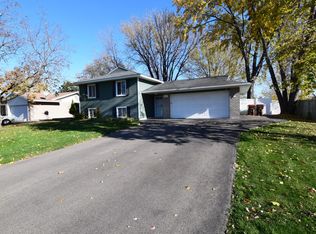 8479 Ivywood Ave S, Cottage Grove, MN 55016